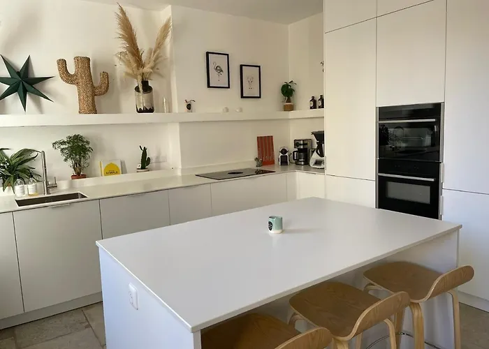 Vaste Et Bel En Plein Centre-ville De Apartmán *