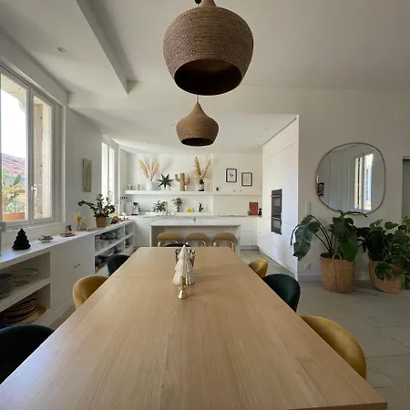 Vaste Et Bel En Plein Centre-ville De Apartamento Montpellier